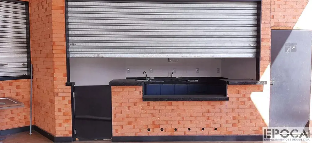 LOJA COM 10 M² + ESPAÇO NA FRENTE PARA 2 MESAS DE 4 LUGARES, PIA COM ARMÁRIO, BA...