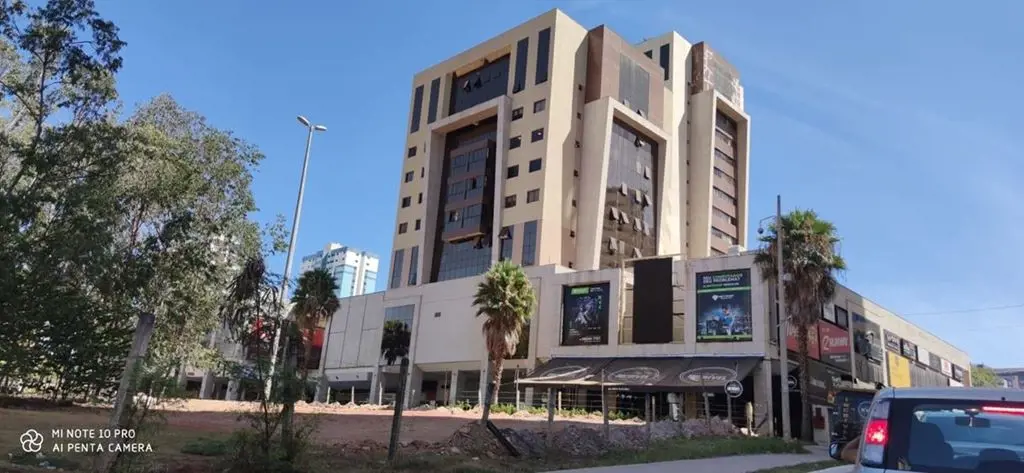 LOJA PARA VENDA EM ÁGUAS CLARASSituada em localização privilegiada na Avenida Pa...