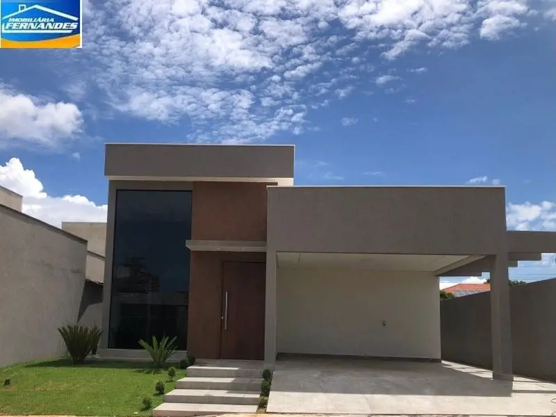 IMOBILIÁRIA FERNANDES vende excelente casa na Ponte Alta Norte, no condomínio Co...