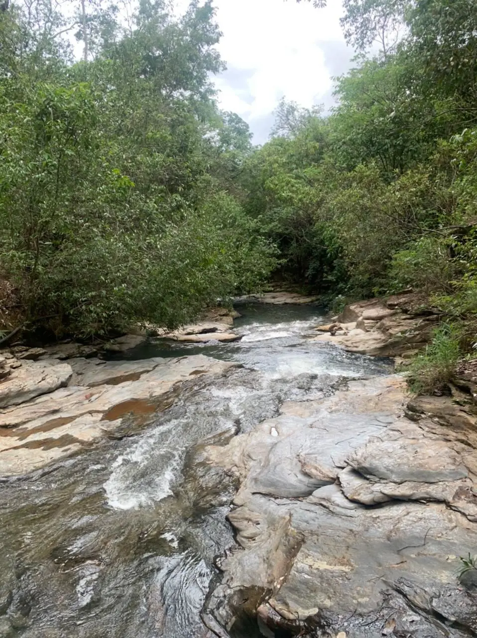 CASA DE CAMPO 1 HECTARE, 248M2, CASA AMPLA:3QUARTOS, SENDO 02 SUÍTES,SALA,COZINH...