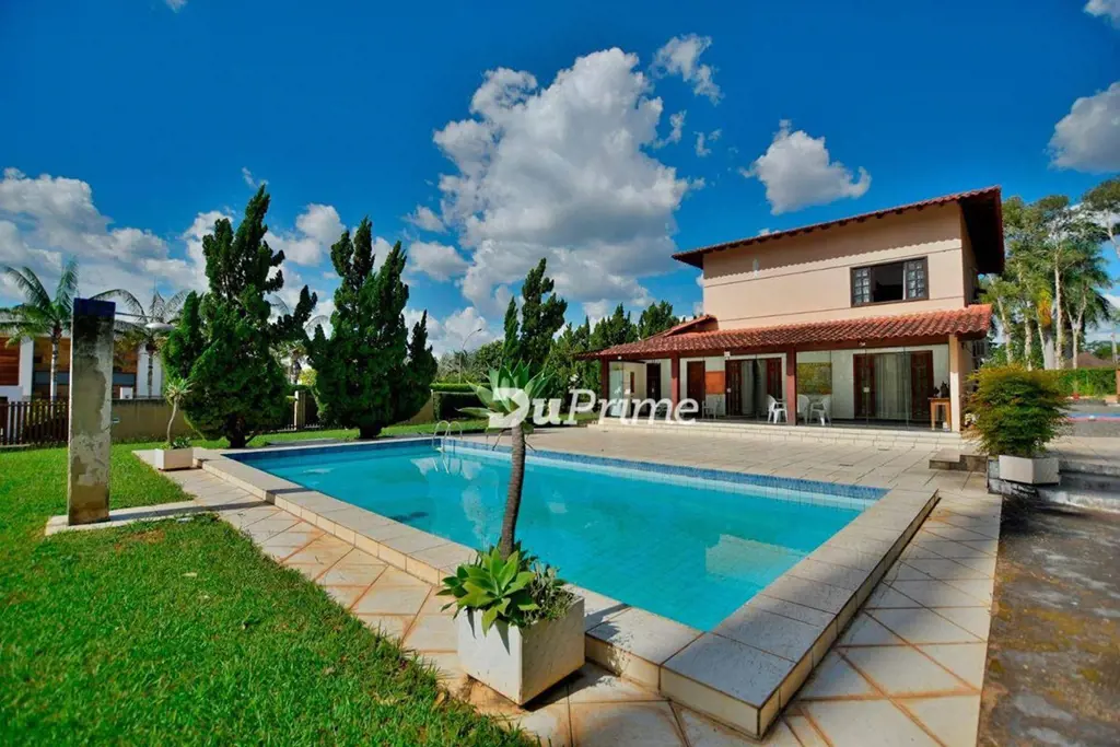 Duprime Imobiliária VENDE com EXCLUSIVIDADE - Excelente Casa em Chácara aberta, ...