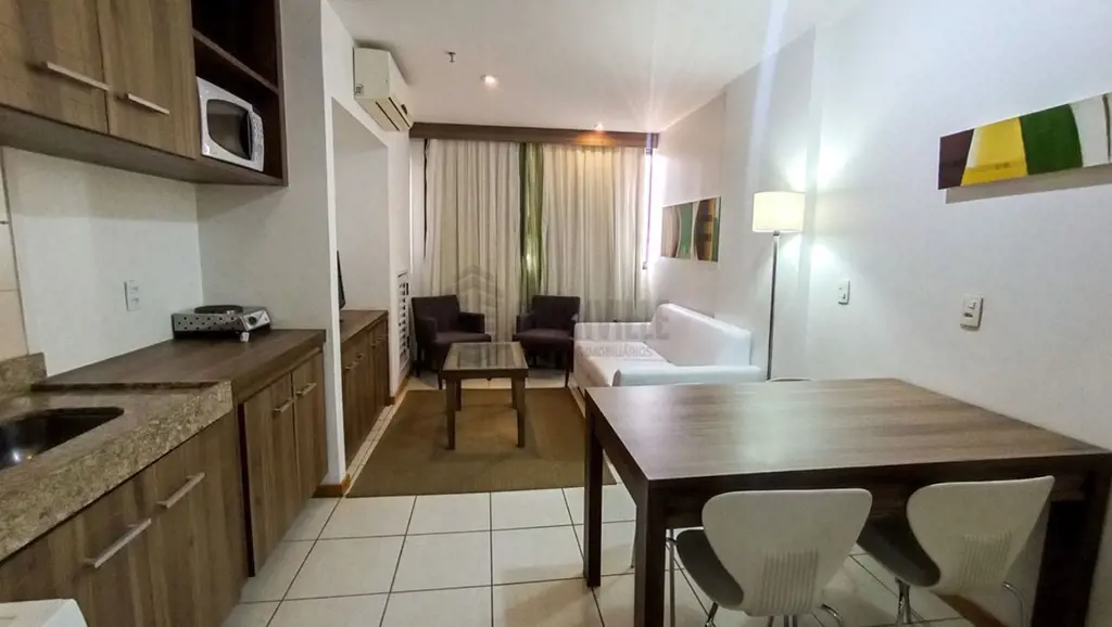 Granville Negócios Imobiliários Aluga:Excelente flat mobiliado e decorado, no Ho...