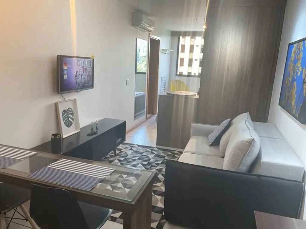 OPORTUNIDADE IMPERDÍVEL! Apartamento mobiliado, nascente, com 30m², ideal para q...