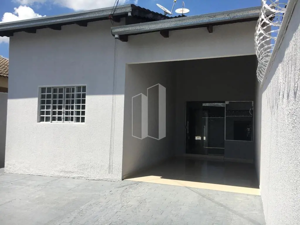 Casa com 4/4 2 suítes, 1 banheiro social, varanda gourmet com churrasqueira e du...