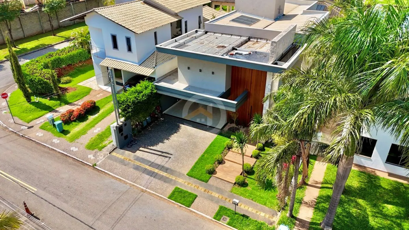 Sobrado no Jardins Madri, 4 suítes plenas, sendo suíte máster com closet, banho ...