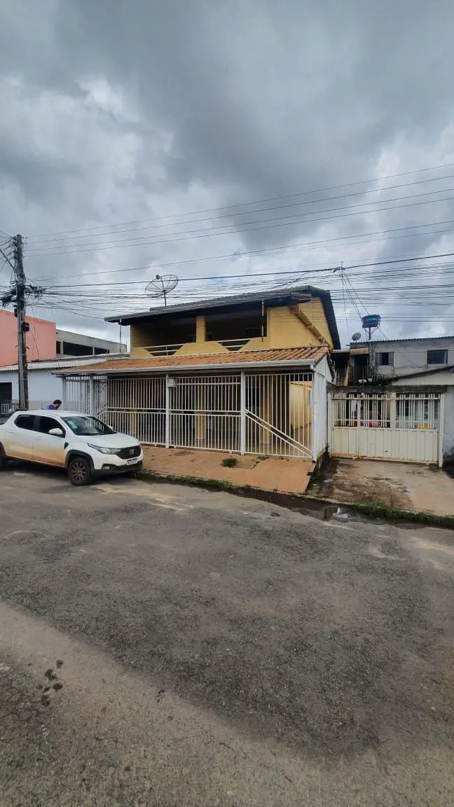 1) PROXIMIDADE- Administração de São Sebastião- Comércio Local- Escolas2) IMÓVEL...