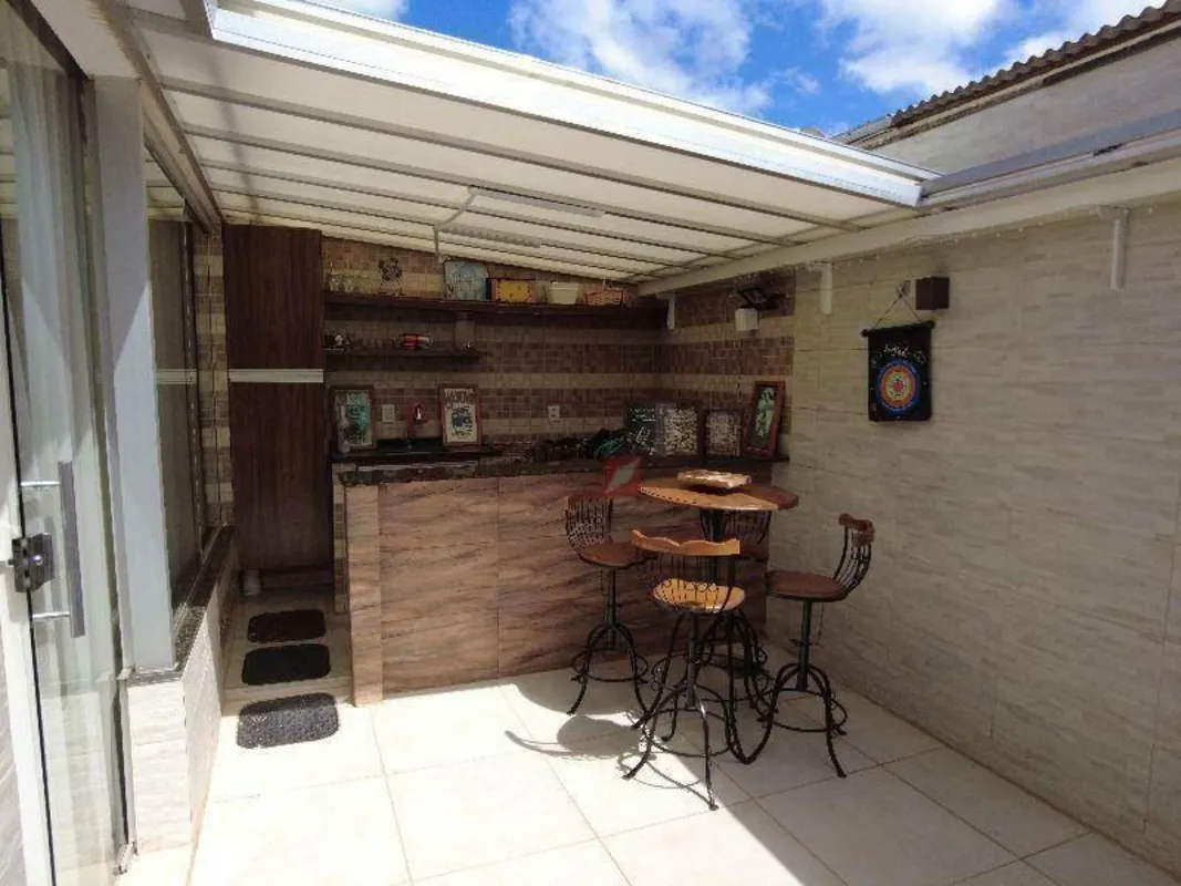 Segurança e lazer num só lugar!!Área privativa de 88,60 m², distribuídos em:Térr...