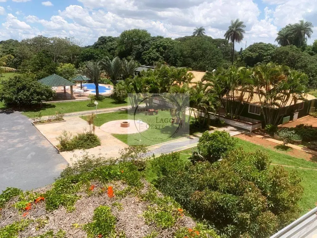 EXCELENTE CHÁCARA TODA FORMADA A RUA 09 - LAGO OESTEExcelente chácara bem locali...