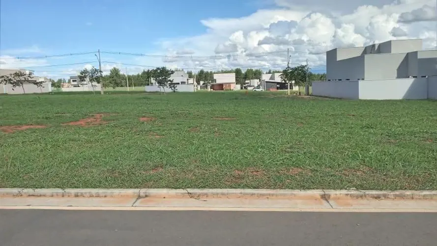 Lote para construção no condomínio fechado, Terras Alpha Residencial 2, por preç...