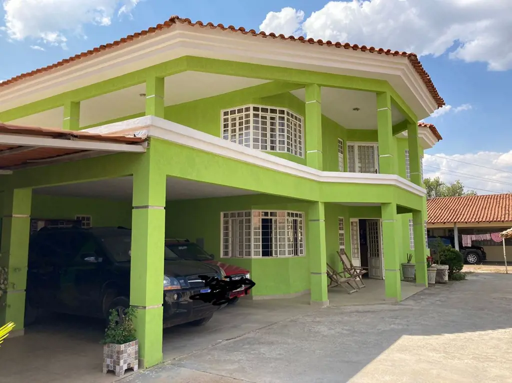 1) IMÓVEL;Sobrado desde (2005)Garagem 4 CarrosCondomínio Belvedere Rua 4cVaranda...