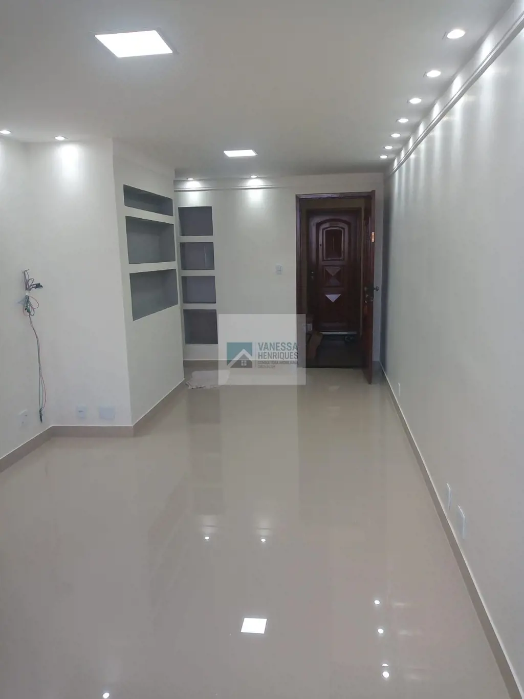 Excelente apartamento de 03 quartos , com uma suíte, todo reformado, piso no por...