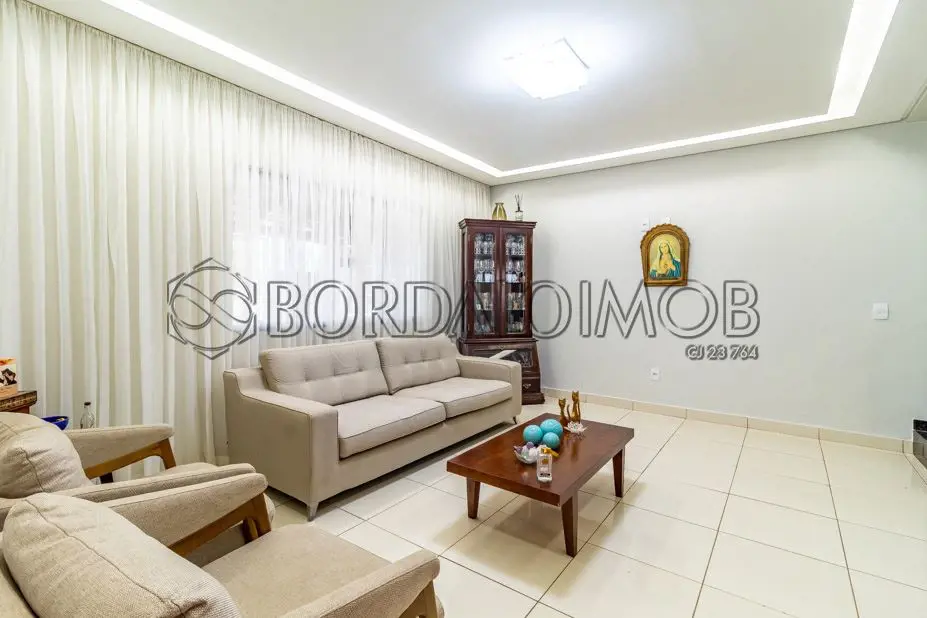 VILLA146439 - Última atualização: 31/03/26 23:30Esta bela casa no Guará 2 QE 15,...