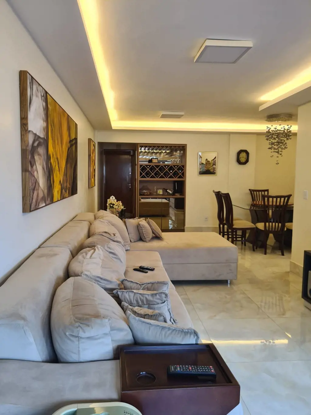 Vende-se apartamento na Quadra 103 de Águas Claras, nascente, área útil de 115 m...