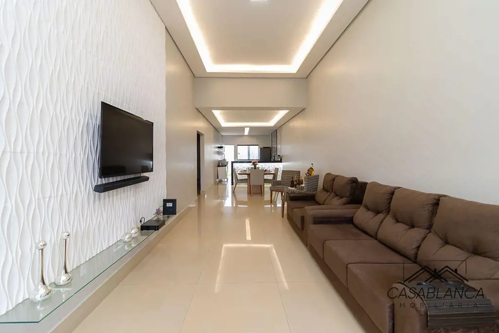 Excelente casa com 3 quartos na Rua 4 - Vicente Pires (Colônia Agrícola Samambai...