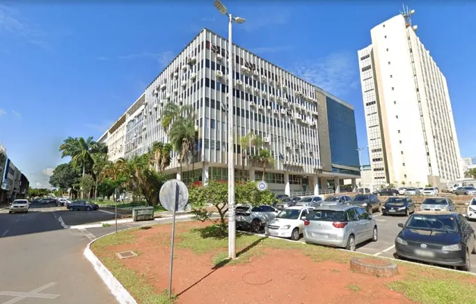 Oportunidade única de pavimento corporativo em excelente ponto no Setor Comercia...