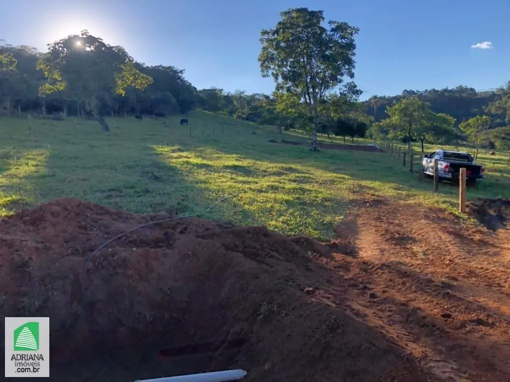 VENDO: CHÁCARAS de 1.830.m² 2.500. e 3.950.m² Algumas com acesso á córrego, quas...