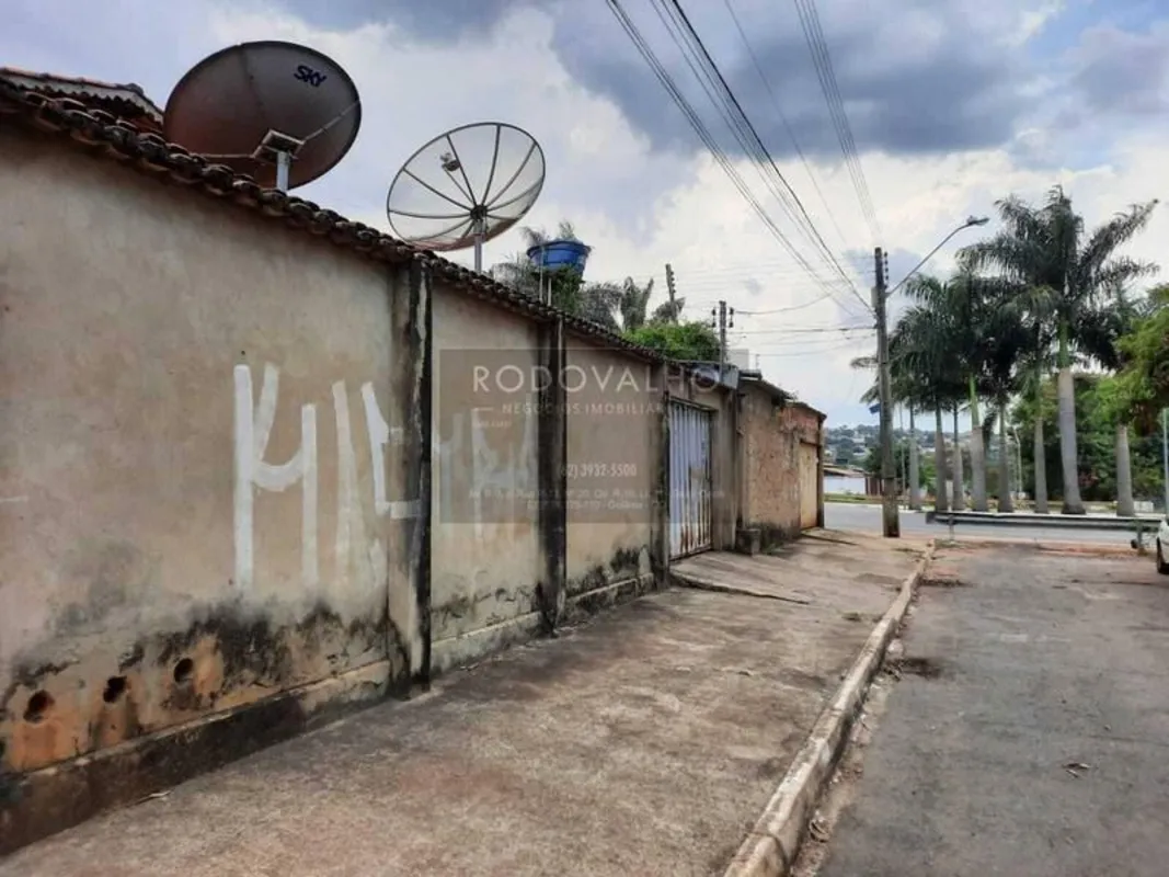 Excelente preço! Casa com 3 quartos no Setor São José.A casa tem 3 quartos, sala...