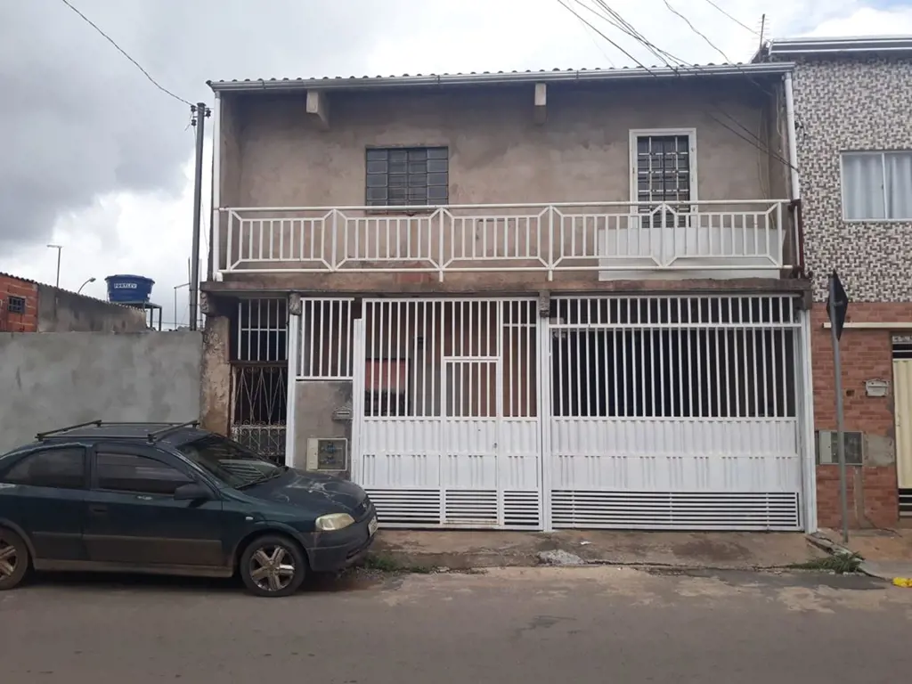 Casa Duplex com sacada no Riacho Fundo IIVendo ou troco por casa térrea Ótima lo...
