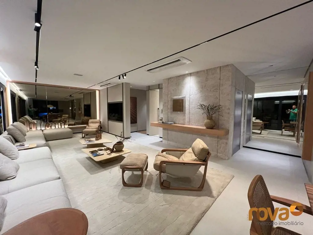 Apartamento 4 quartos com 4 suítes no setor oeste, nascente, piscina na varanda ...