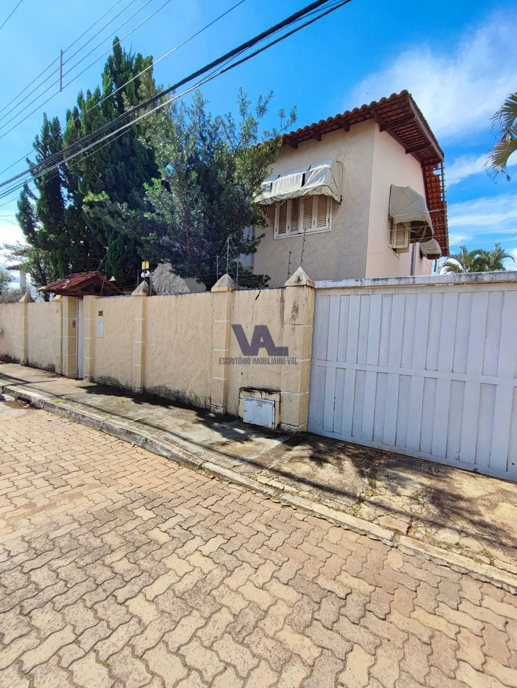 Casa na Região dos Lagos, situado no Condomínio Residencial RK, próximo ao ponto...