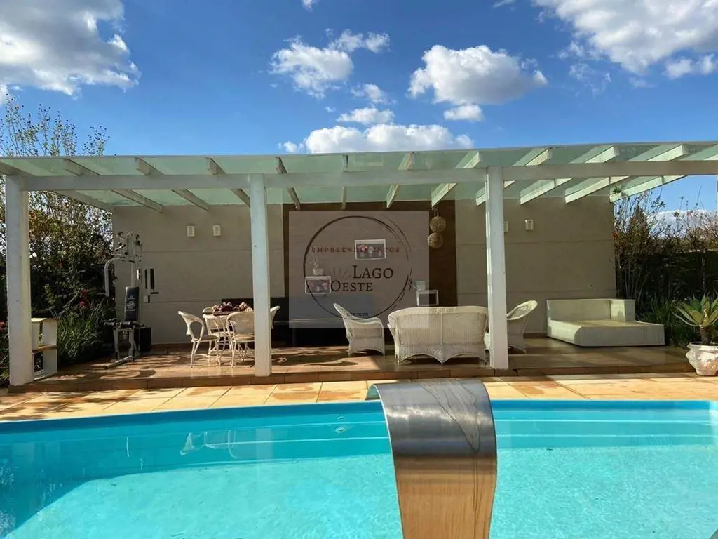  CHÁCARA NA BEIRA DA PISTA DF-001 NO LAGO OESTE Chácara de 2 hectares (20.000 m2...