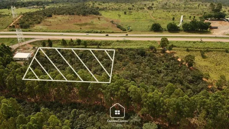 Área Comercial à Beira da Rodovia BR-060Área comercial de 10.000m² (100 metros x...