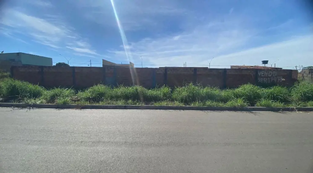 Vendo 01 Lote Bem Localizado, Excelente Oportunidade no Setor Jardim Boa Esperan...