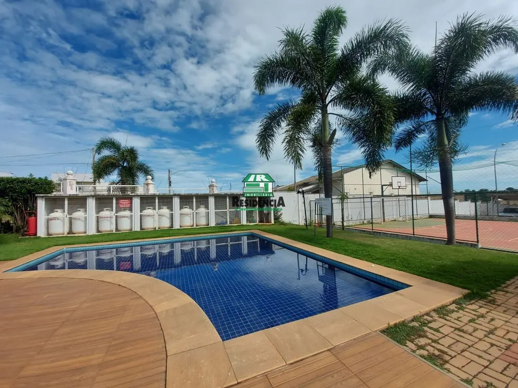 Apartamento contendo:02 quartos,Banheiro social, Sala com sacada, Cozinha com. A...
