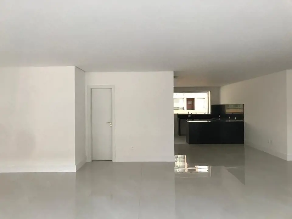 VILLA146645 - Última atualização: 23/09/26 23:32SQWN 303 Bloco B Noroeste, Brasí...