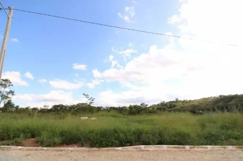 Vendo lote no condomínio canto do sabiá , antes do ouro vermelho 1 Na chácara ma...