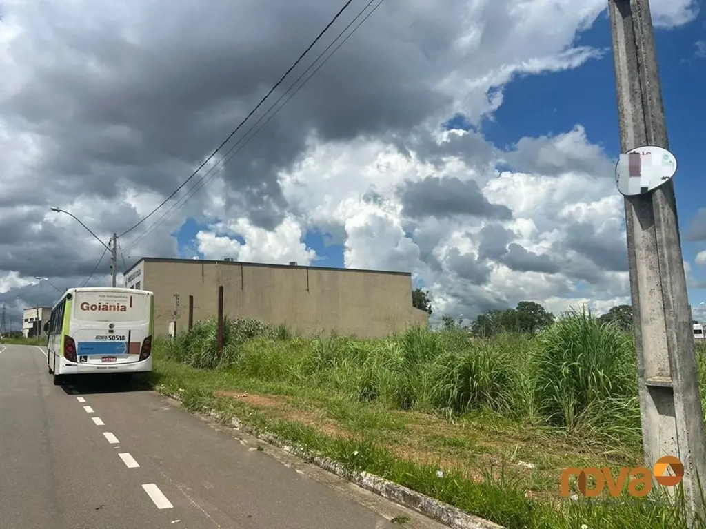 Lote a venda comercial ou residencial , em avenida ,na linha de ônibus com área ...