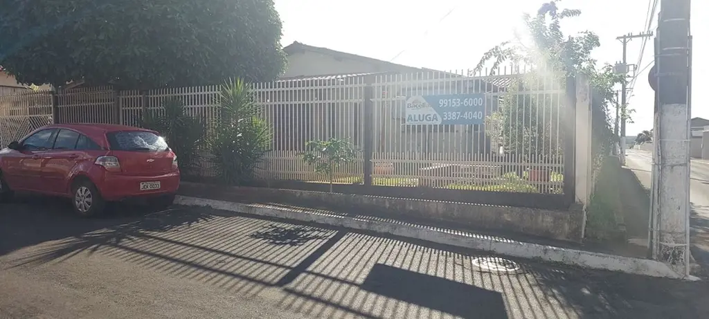 Casa em excelente localização, próximo à comércio em geral 4 quartos sendo 2 suí...