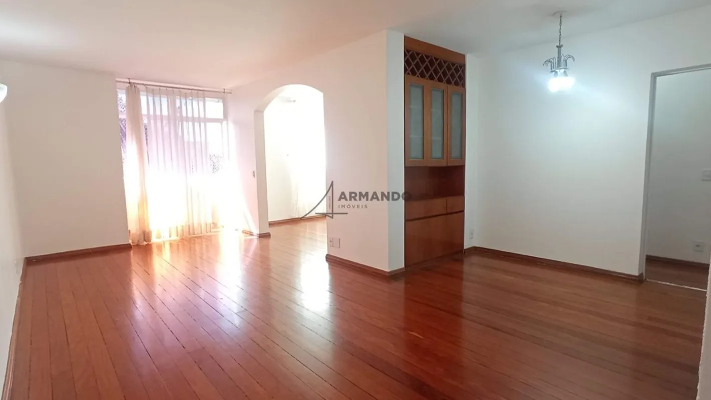 SQN 316 BL. CAPARTAMENTO EM EXCELENTE LOCALIZAÇÃO, CONDOMÍNIO CONTA COM PORTARIA...
