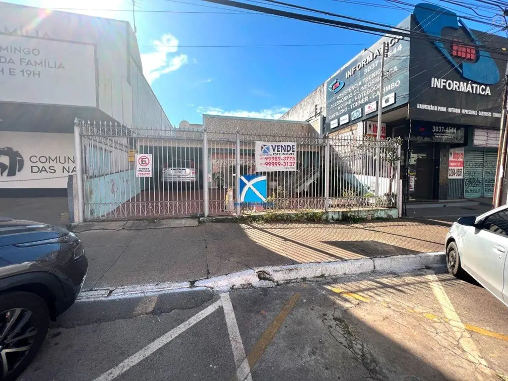 Imobiliária Brasília vende excelente casa na QNA 17 frente para Avenida Comercia...