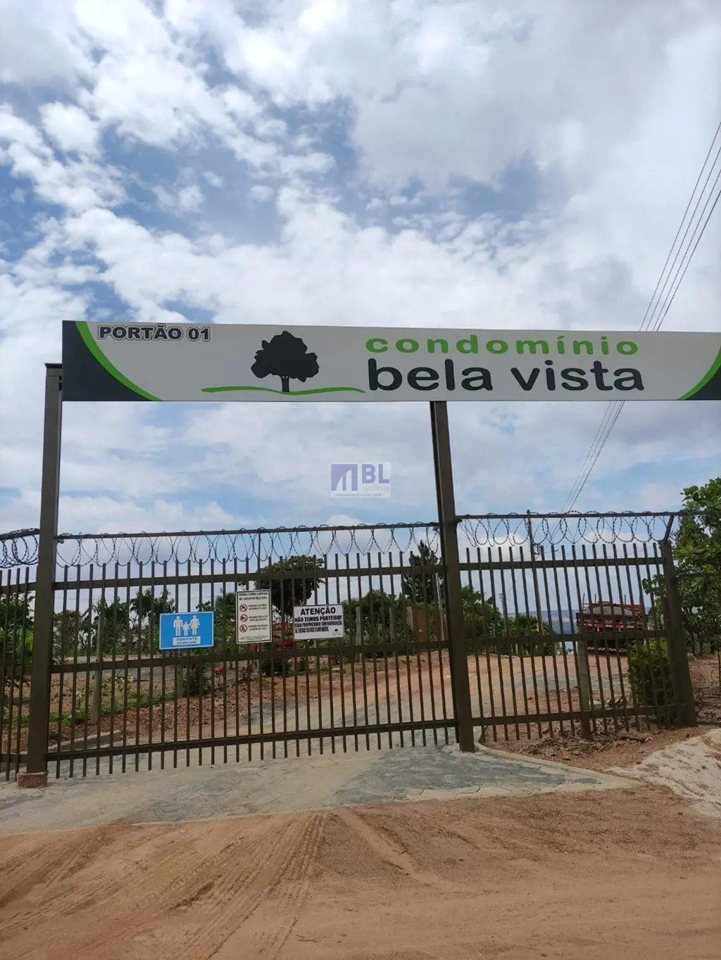 CHÁCARA À VENDA CONDOMÍNIO BELA VISTA, SETOR BELA VISTA EM CORUMBÁ.Exclusiva opo...