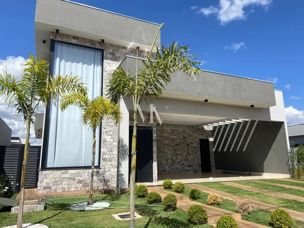 Linda casa térrea - Res. Terras Alphaville??3 suites sendo uma master com closet...