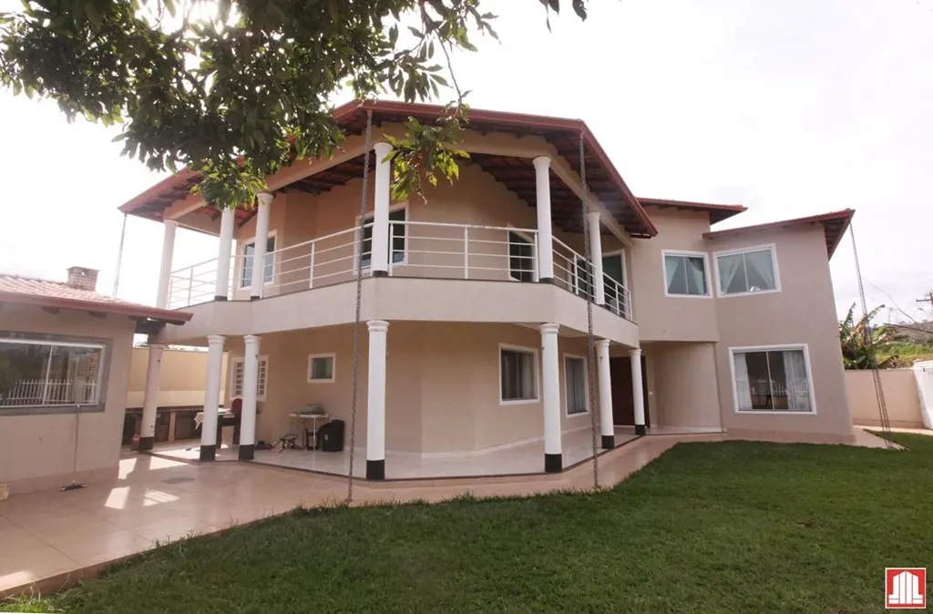 BELÍSSIMA CASA NO CONDOMÍNIO MINI GRANJAS!OPORTUNIDADE IMPERDÍVEL!ALTO PADRÃO NO...