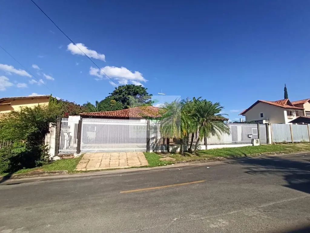 Conheça esta maravilhosa casa para aluguel na SHIN QL 9 Conjunto 7, Lago Norte, ...