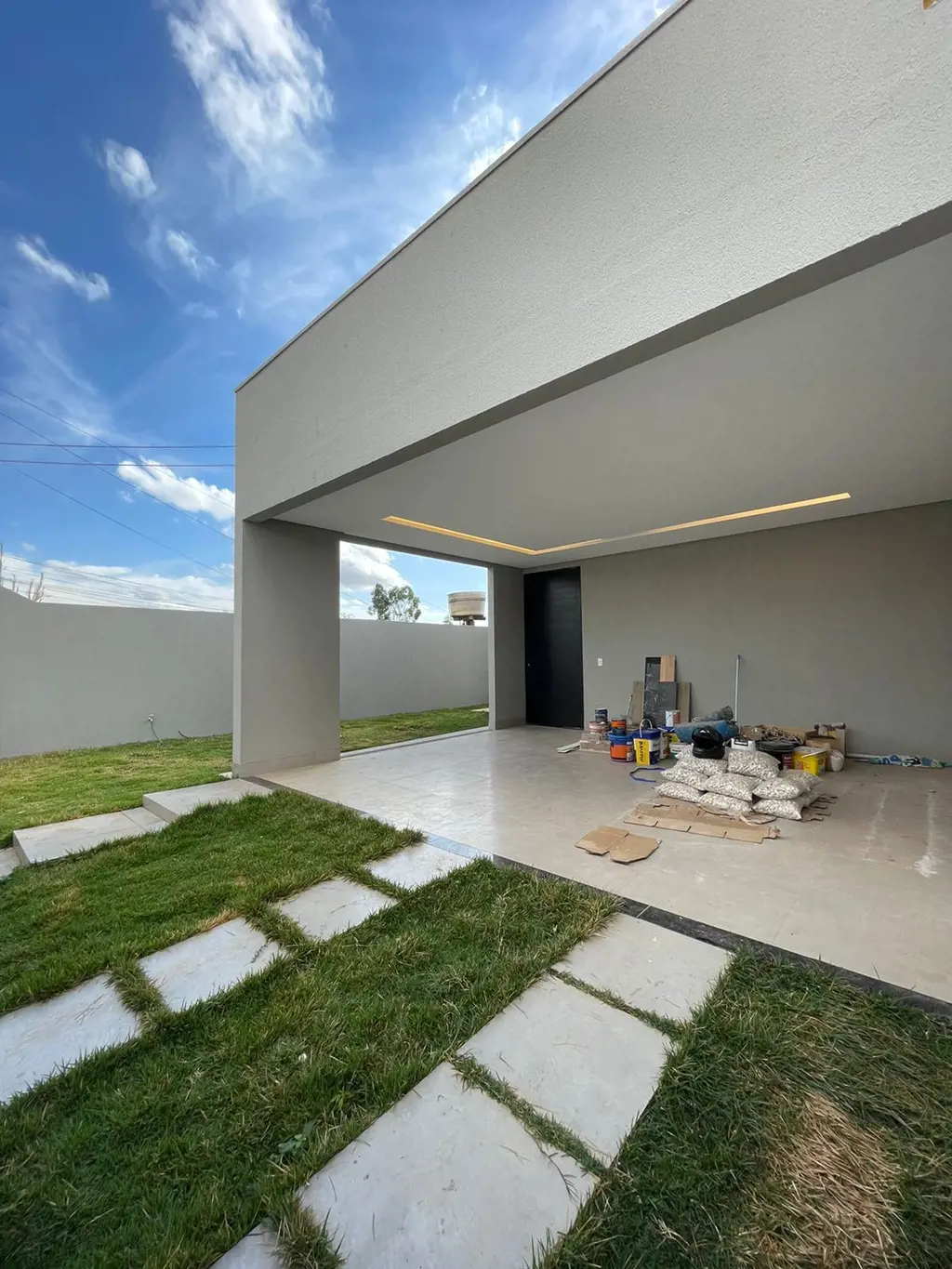 Casa no Bairro Setor Sul 1A Etapa. Projeto diferenciado! 1) 3 quartos e 2 suítes...