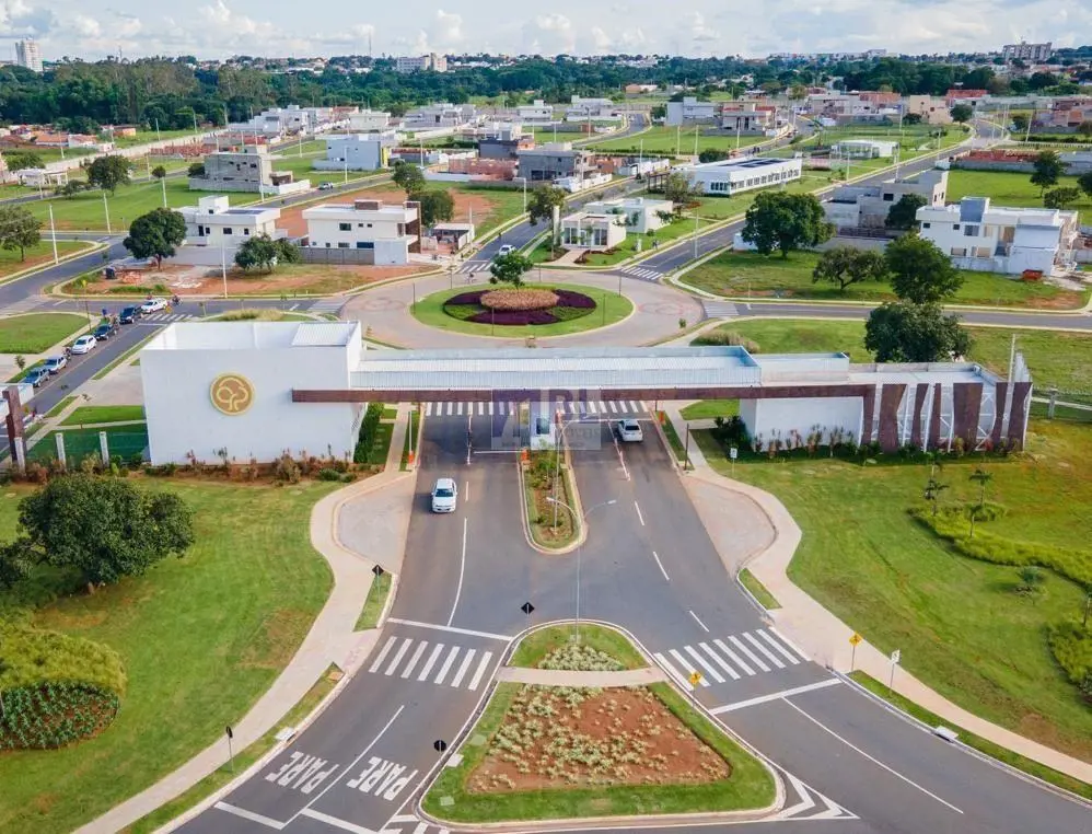 LOTE À VENDA NO CONDOMÍNIO PARQVILLE JACARANDÁ, SETOR JARDIM CRISTAL EM APARECID...