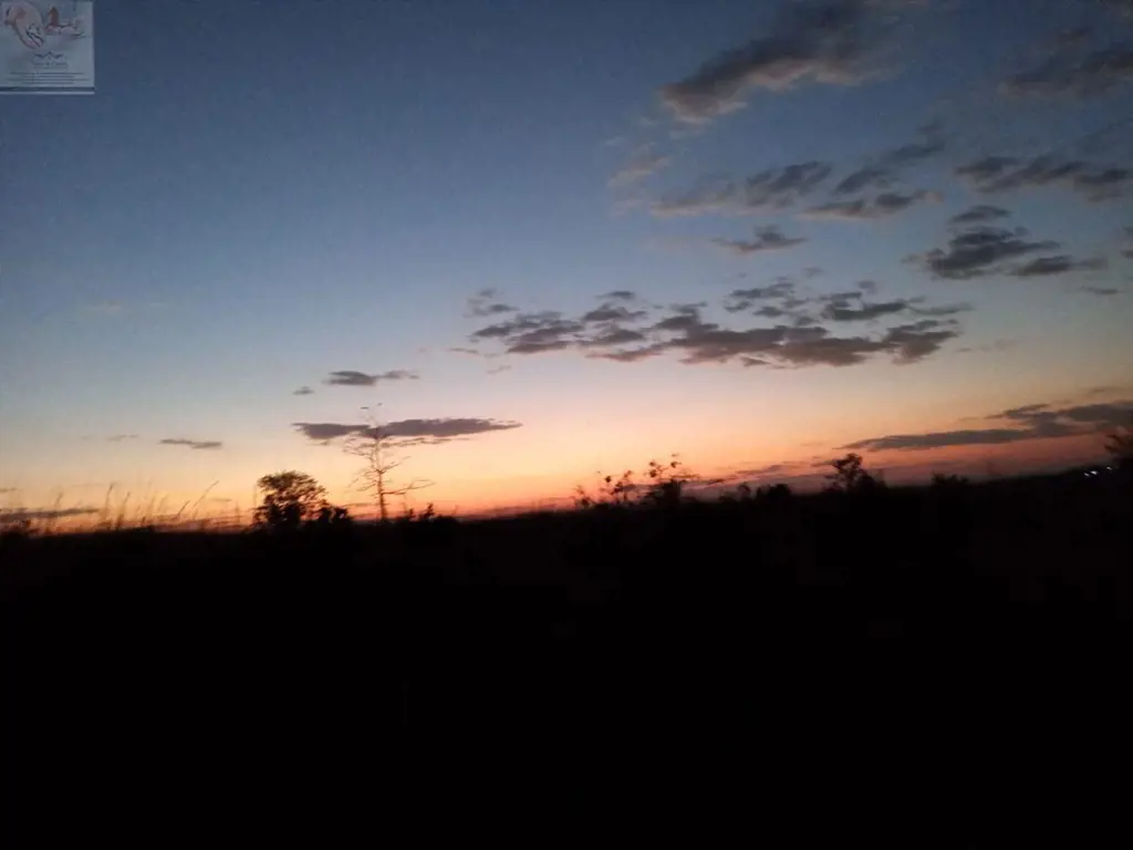 Vende-se Linda Chácara ao Lado da DF 190, 3,5 após o Club Gravatá, Região Samamb...