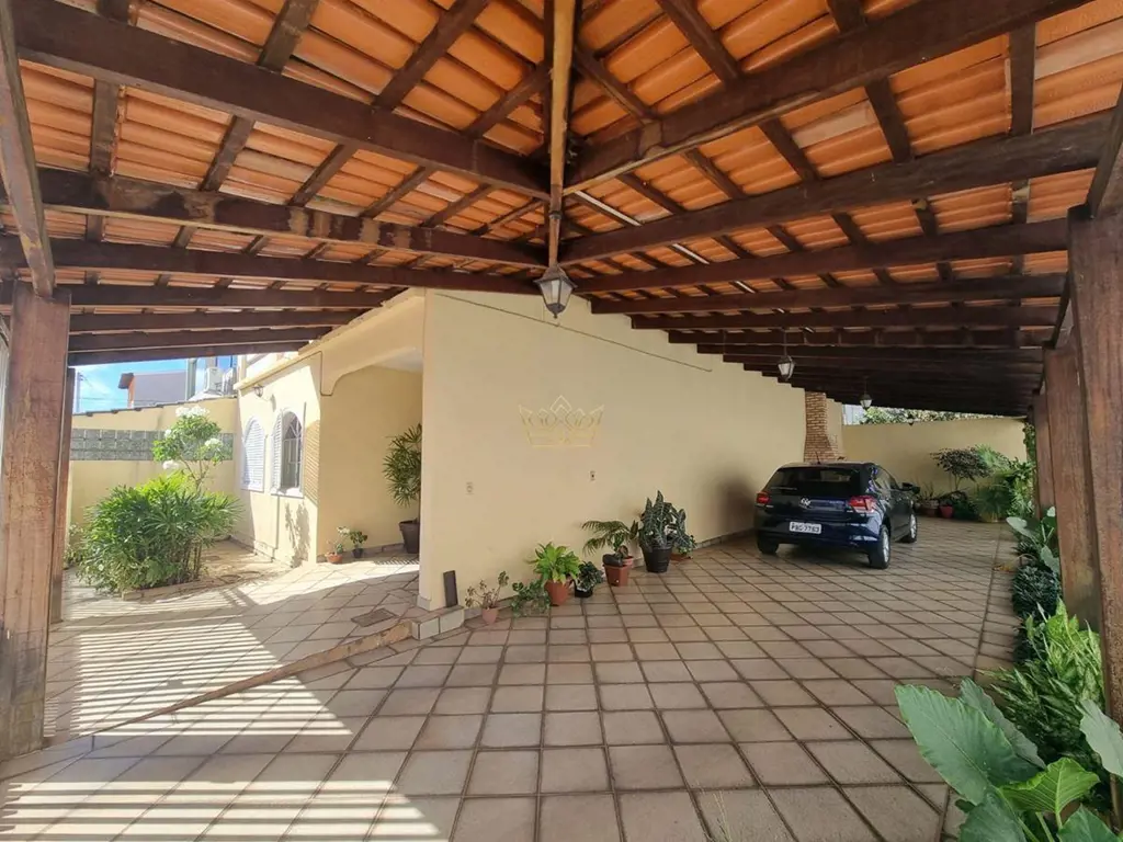 JCMAX VENDE - CASA - GUARÁ II QE 36 - 3 QUARTOS DESTAQUES: - 3 quartos (sendo 1 ...