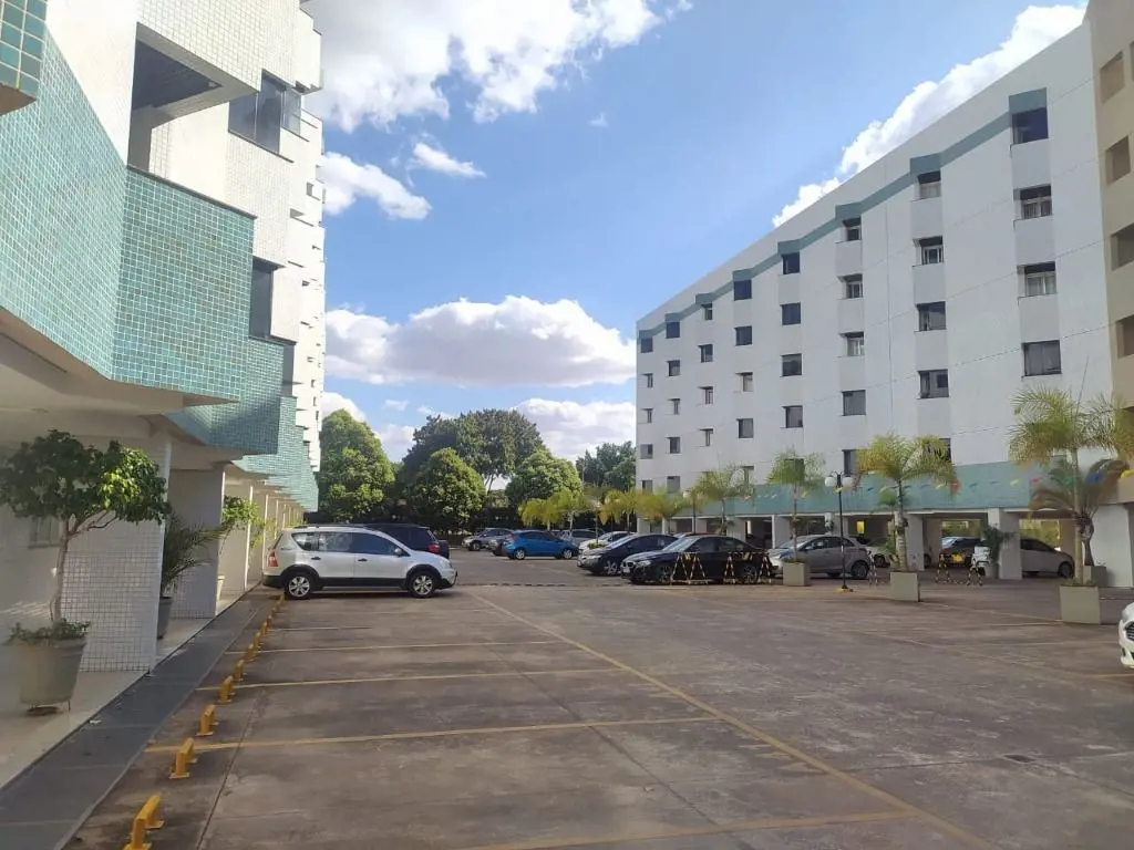 Ótima Kit Mobiliada no Condomínio Multiplus. Com 33,00m², situado no quarto anda...