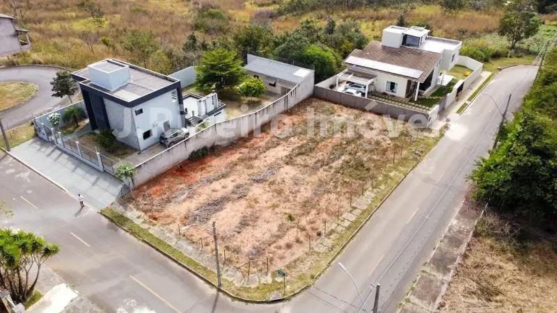 J. RIBEIRO IMÓVEIS VENDE TERRENO DE ESQUINA - SHTQ QUADRA 04 CONJUNTO 06 LOTE 80...
