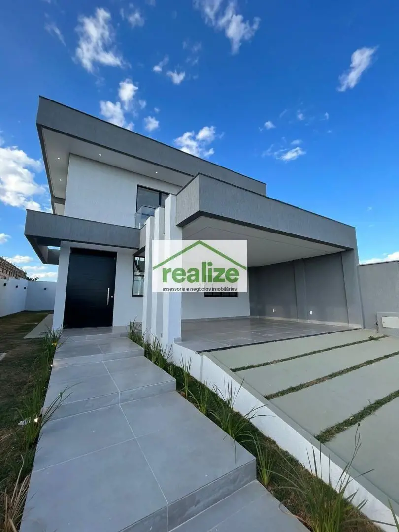 Vendo excelente casa em Luziânia.Casa toda projetada para sua comodidade e confo...