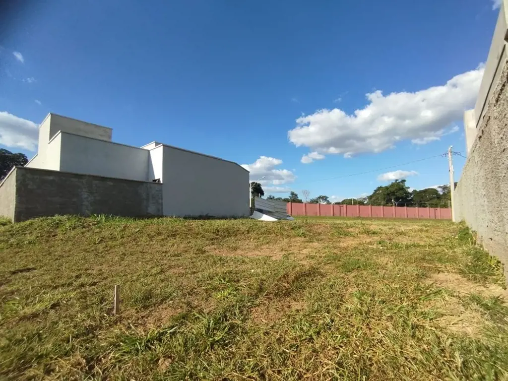 Lote no Jardins Bolonha com 317 metros quadrados, plano, quitado e escriturado. ...
