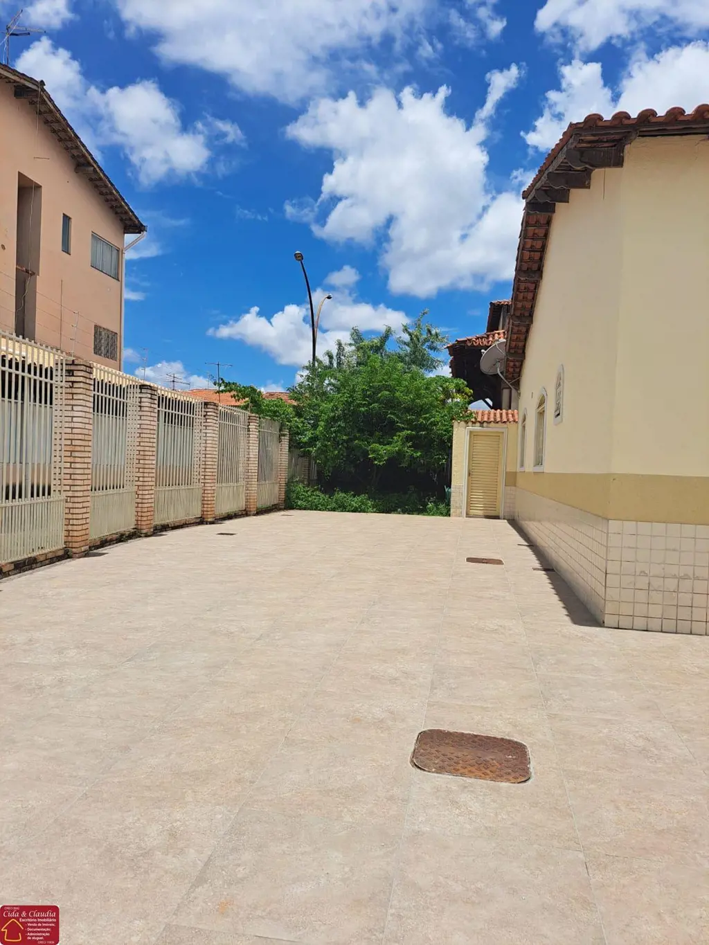 Venha conhecer seu novo lar!Ótima casa com 3qts sendo um suíte+ um qto depósito ...