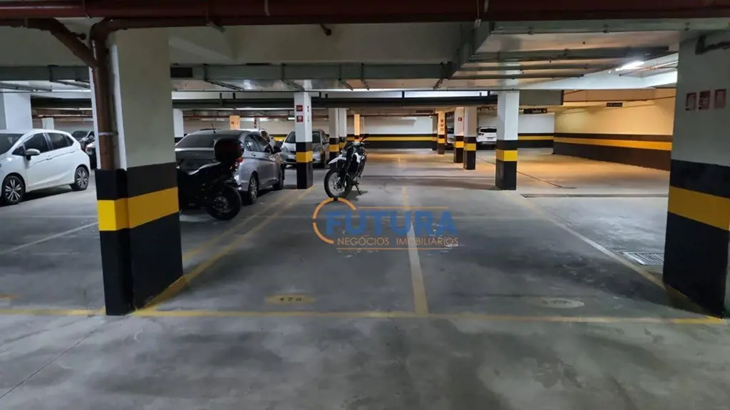 A FUTURA NEGÓCIOS IMOBILIÁRIOS DISPONIBILIZA PARA VENDA:Excelente vaga de garage...