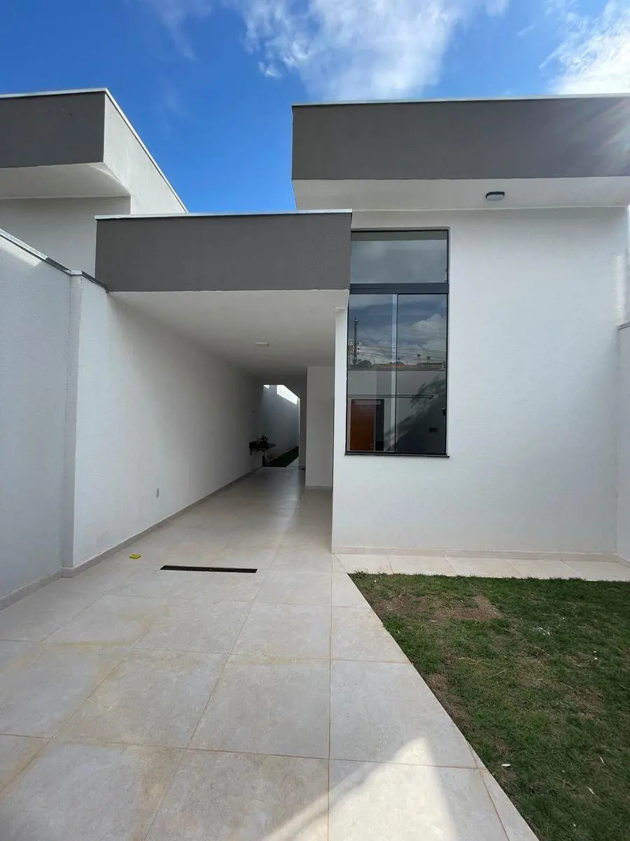 Casa localizada no bairro Residencial Arco-íris Em fase de acabamentos 3 quartos...