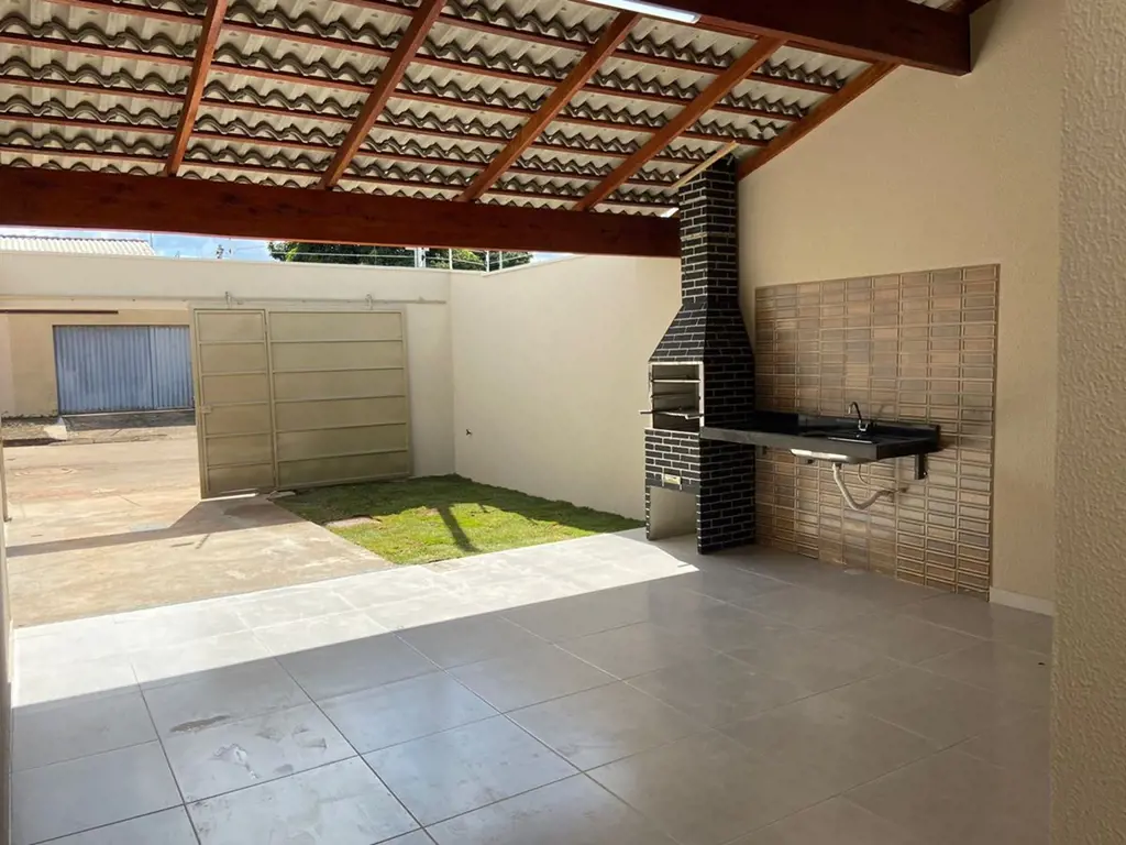 Casa no bairro Laranjeiras colado no Vívian ParqueLote 150 mt92 mt construidos 2...